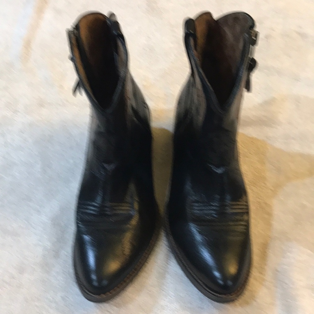 Ariat Booties brand new💕